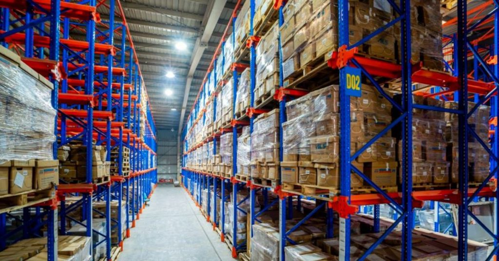 Những Trường Hợp Phải Gửi Hàng Hóa Vào Kho Ngoại Quan