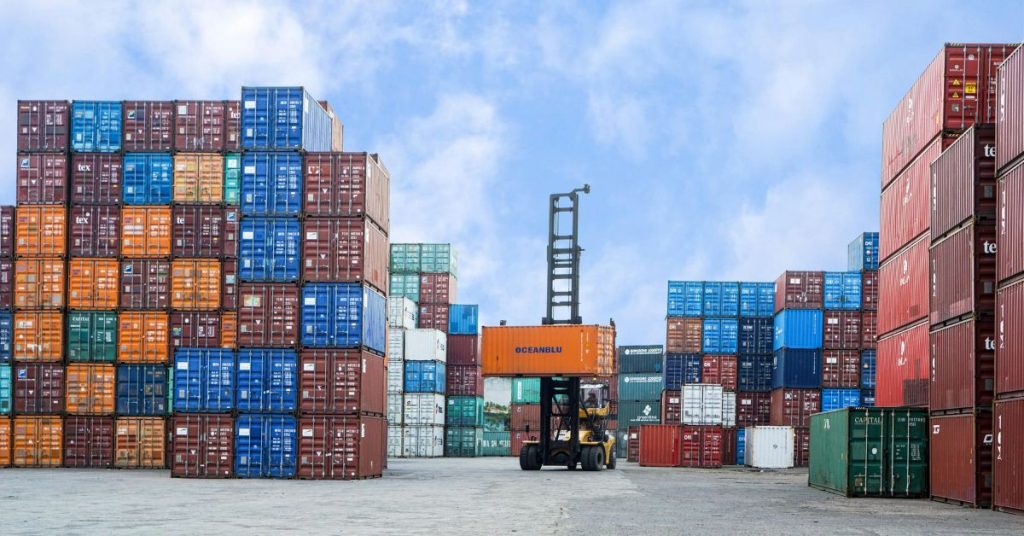Xuất Nhập Khẩu Chính Ngạch Và Tiểu Ngạch