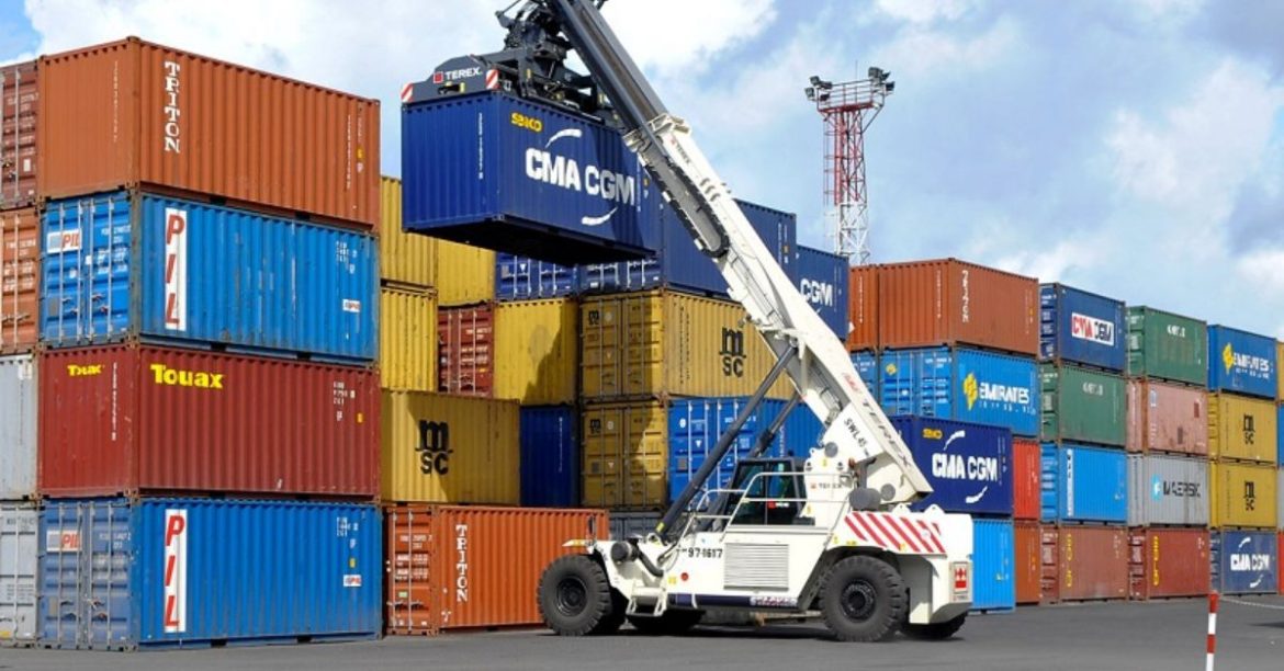 Bãi container rỗng là gì