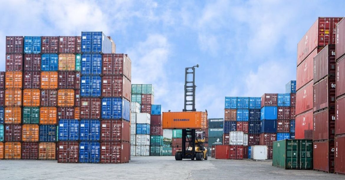 Container bách hóa là gì